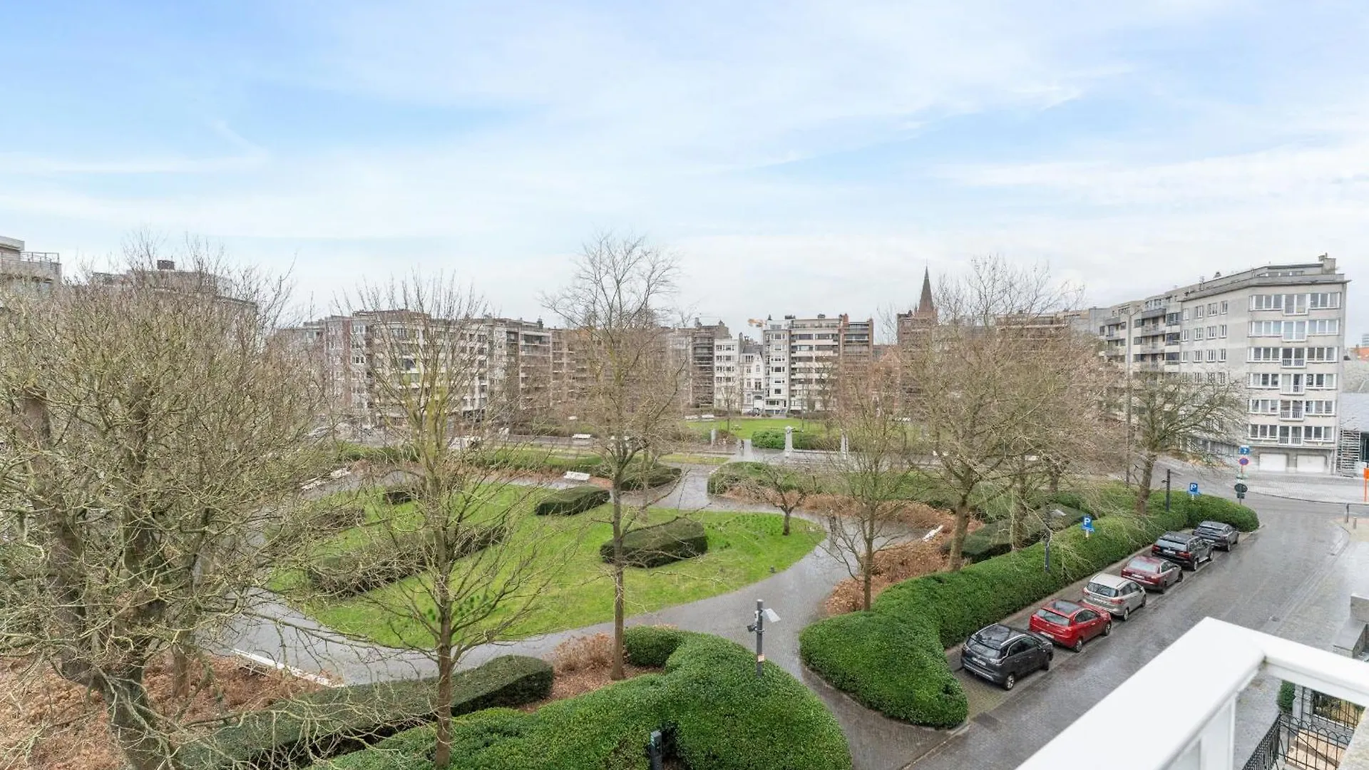 2-Bedroom Apartment With Park View Ostend